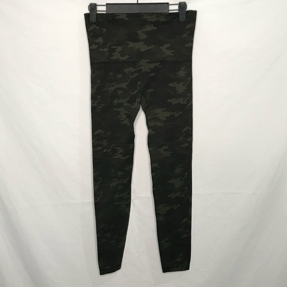 Spanx Look At Me Now Seamless Green Camo Shaping Leggings Size L #FL3515 Large